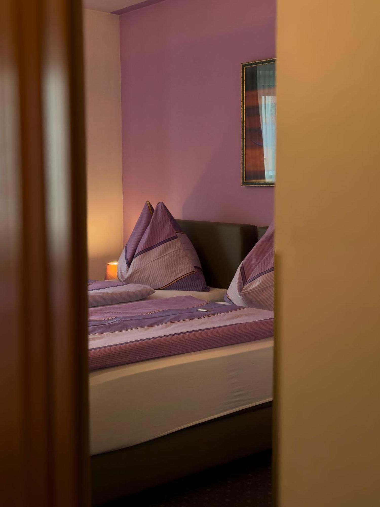 Pension Erlaa Vienna Exterior photo
